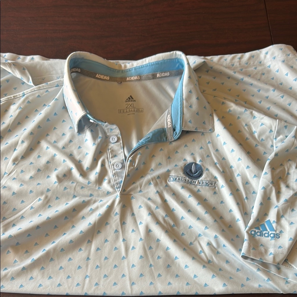 Adidas Men's Light Blue Patterned Golf Shirt with Evergreen Resort logo